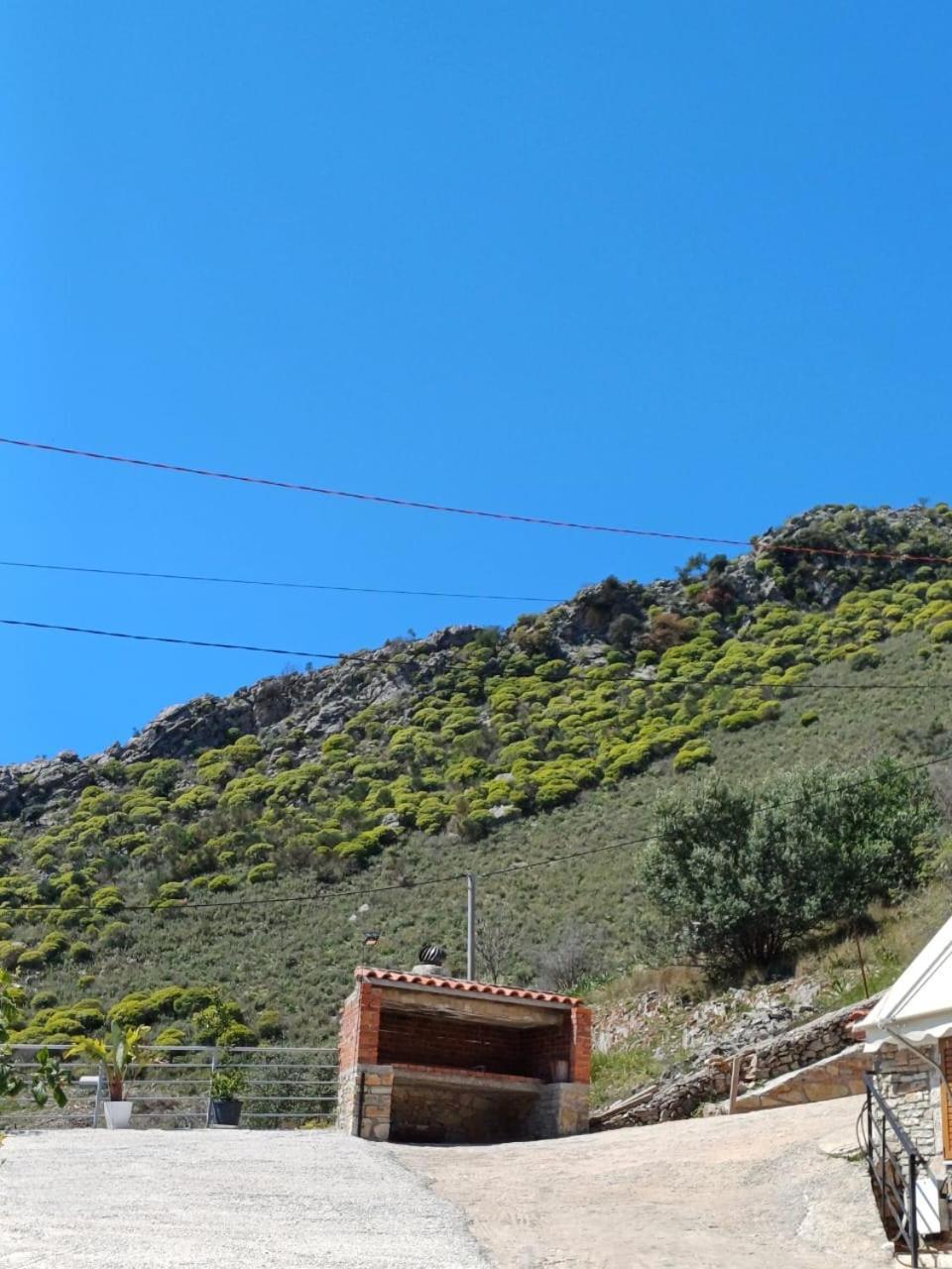 Kaful Apartments Qeparo Exterior photo