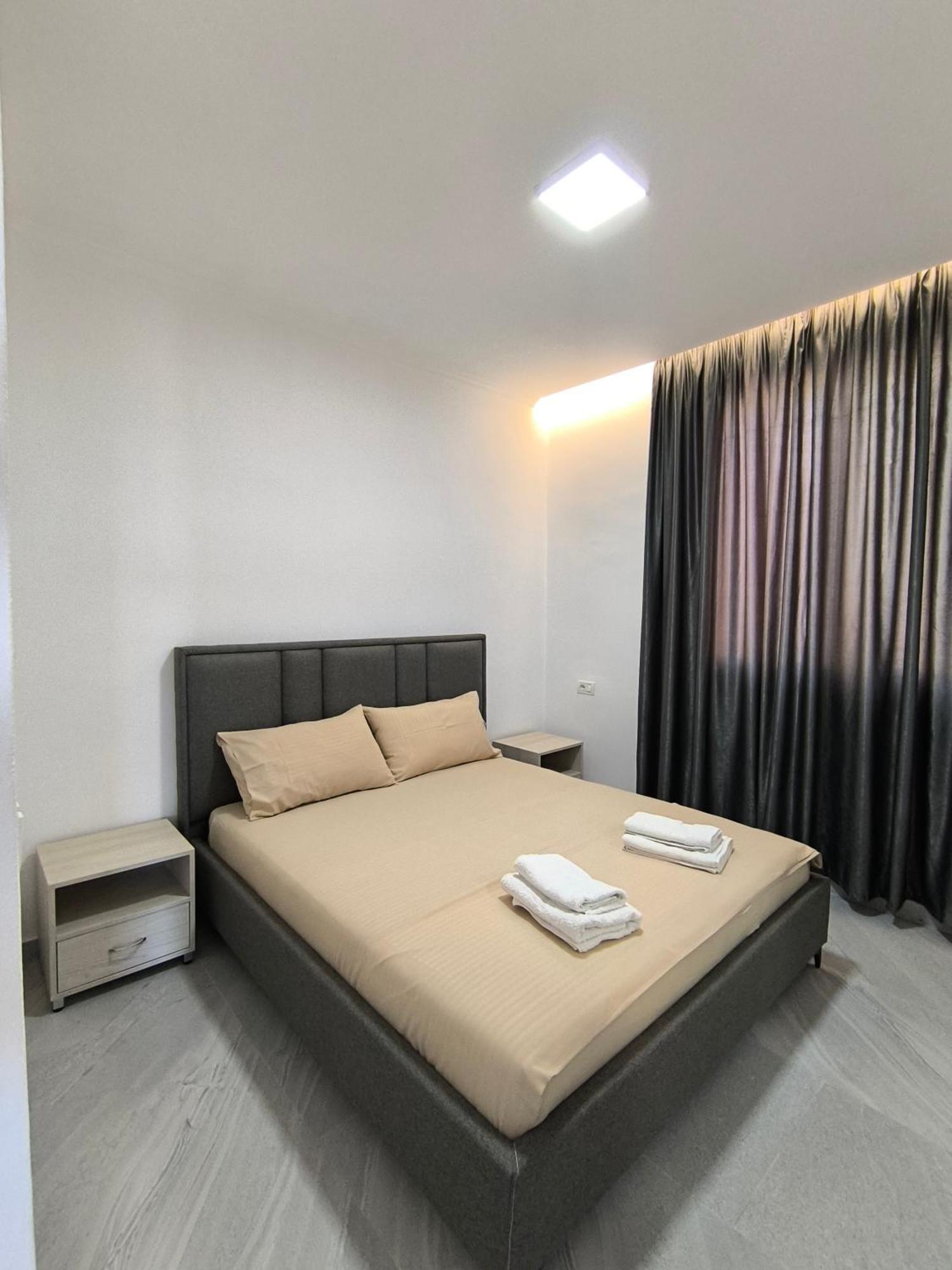 Kaful Apartments Qeparo Exterior photo