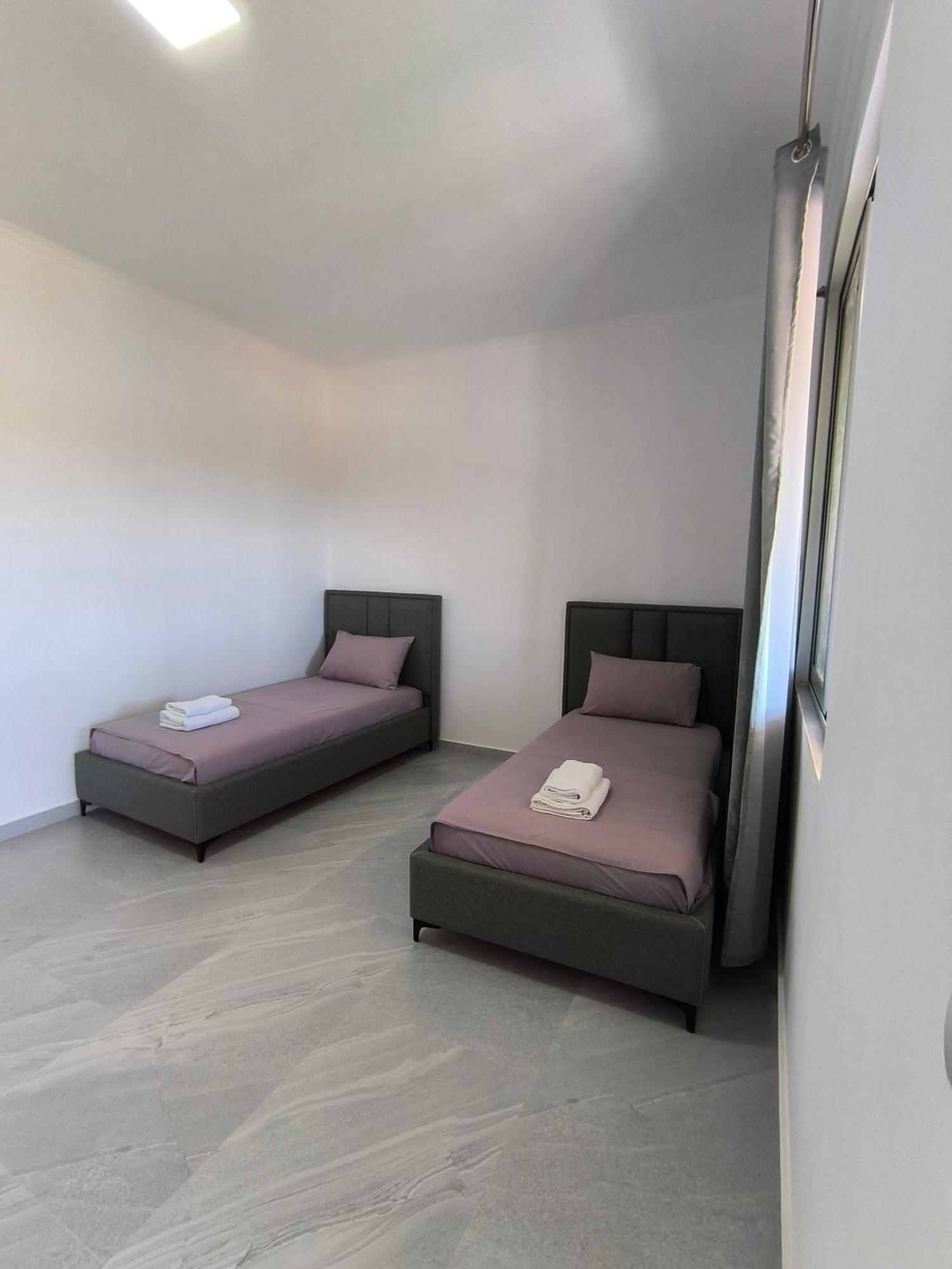 Kaful Apartments Qeparo Exterior photo