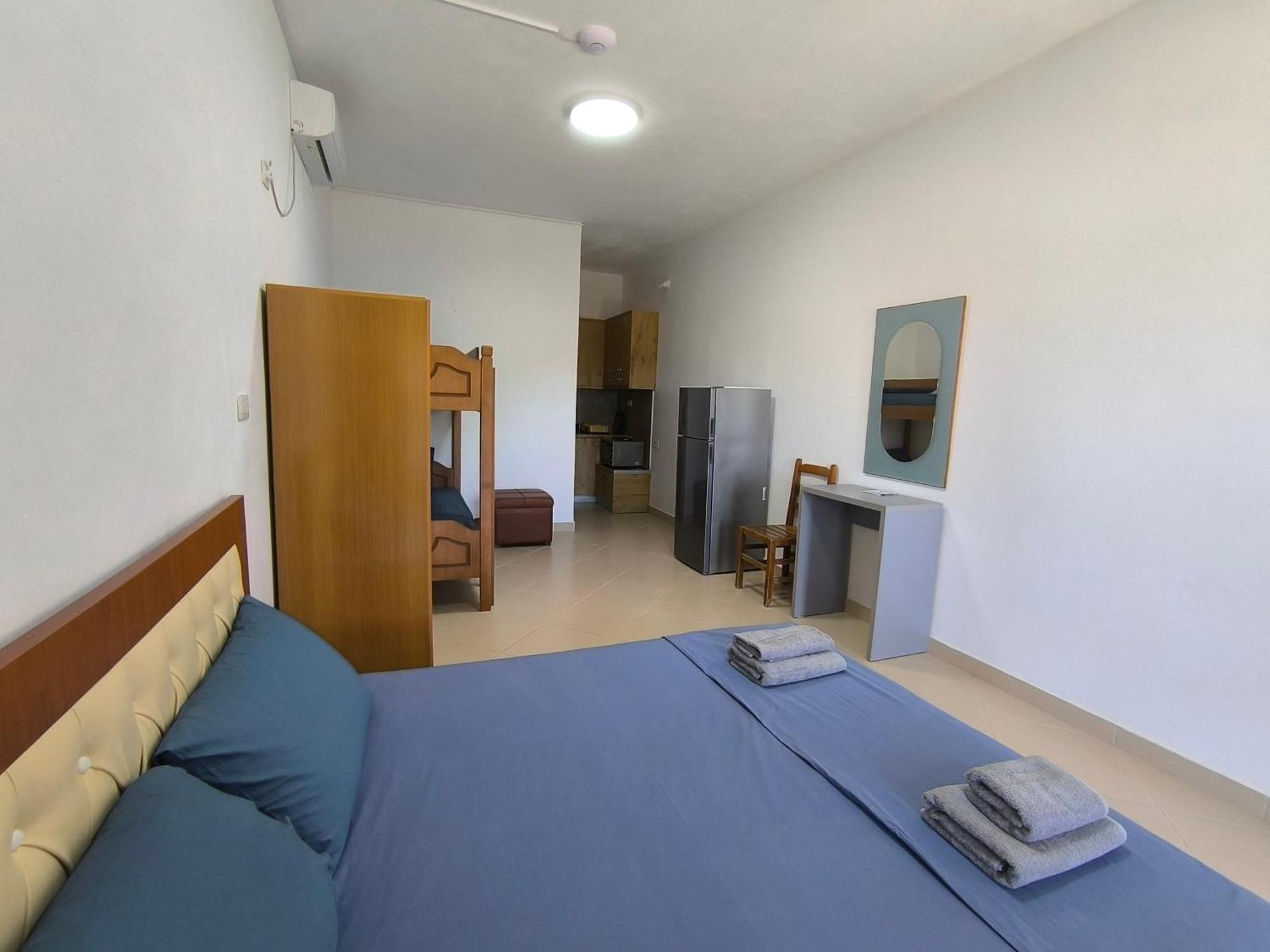 Kaful Apartments Qeparo Exterior photo